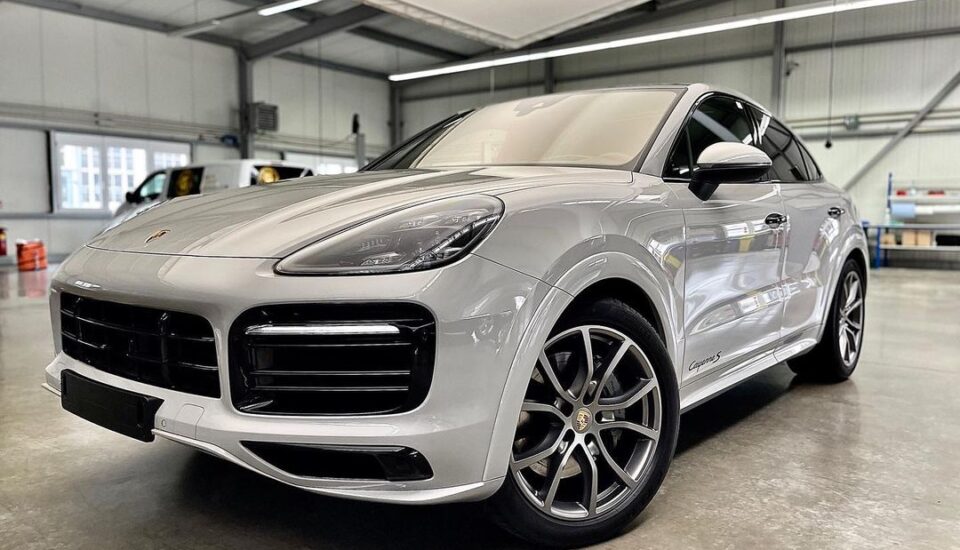 Porsche Cayenne  S